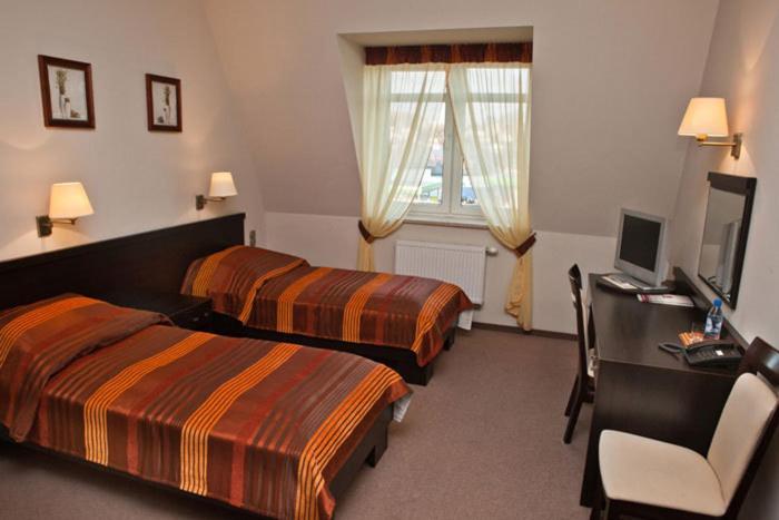 Portius Hotel Krosno Room photo